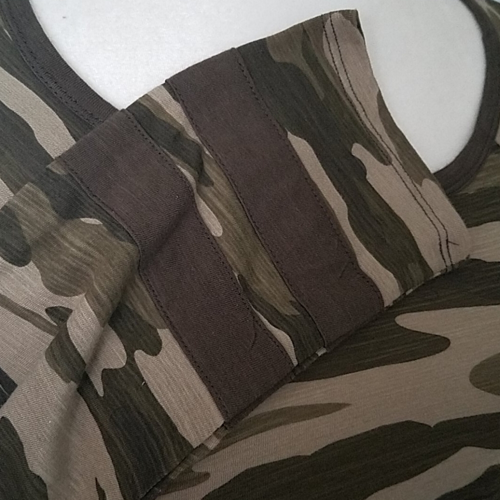 Lucky Brand Camo Green Athletic Tee Large - Picture 5 of 6